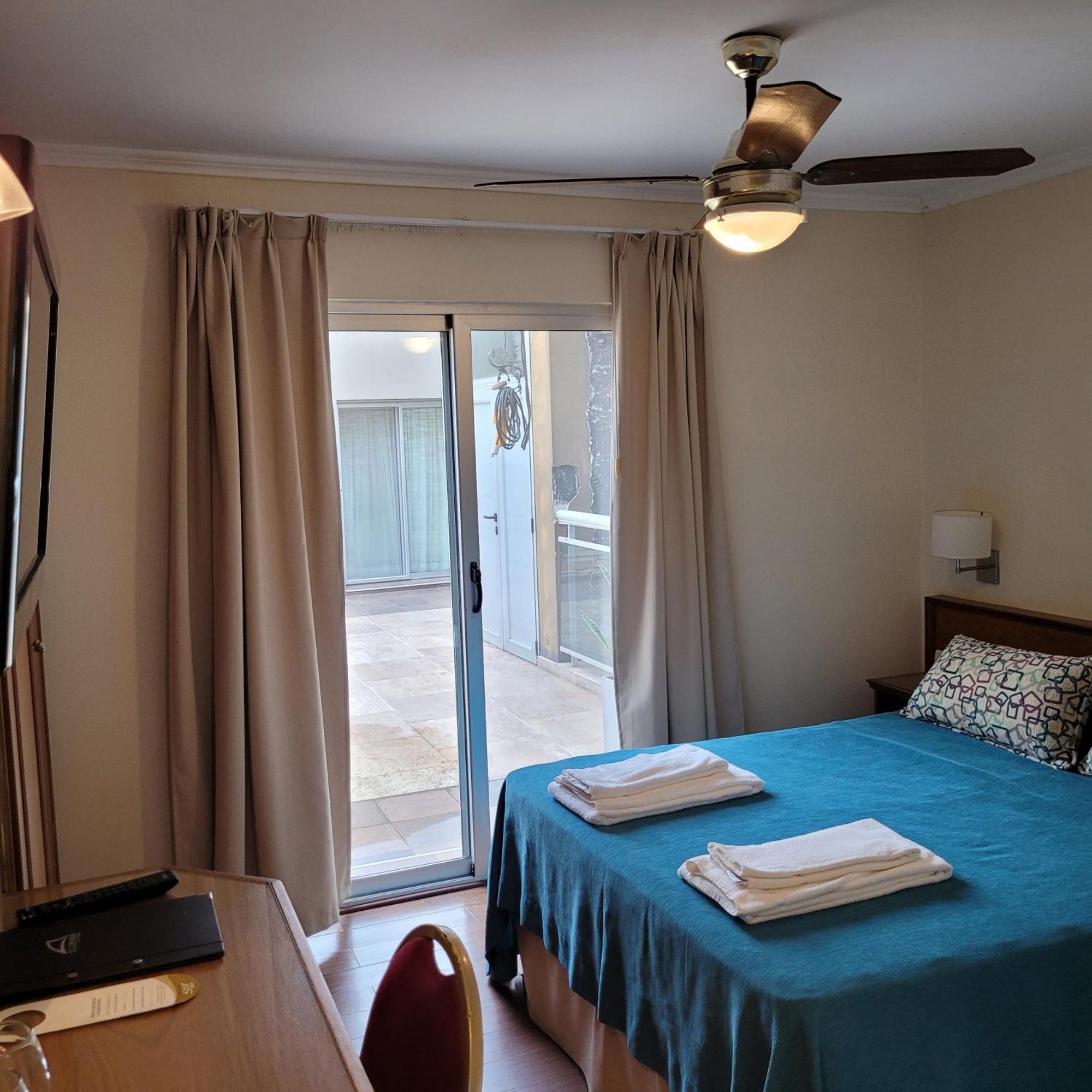 Hotel Plaza Колон Екстер'єр фото