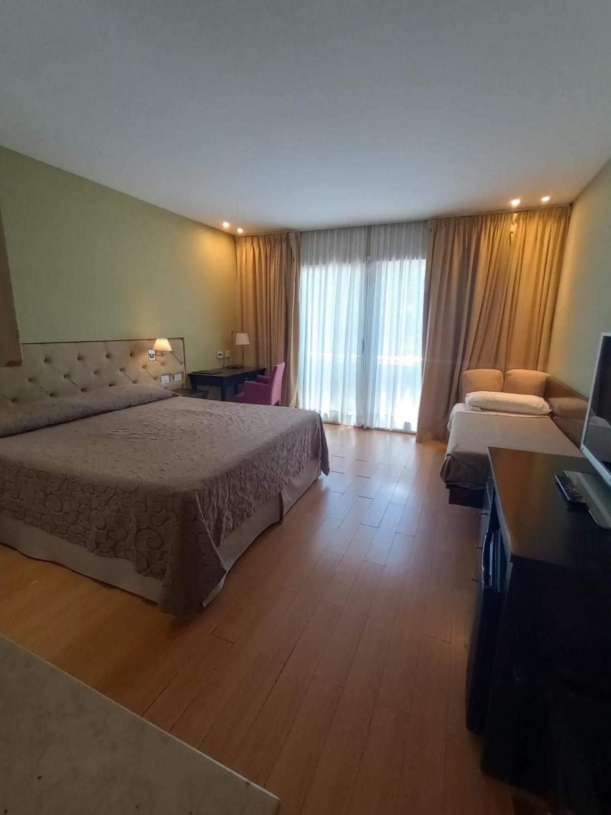 Hotel Plaza Колон Номер фото